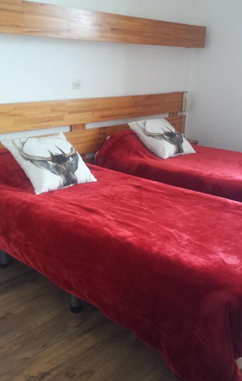 Hotel Yaka Les Angles  Room photo